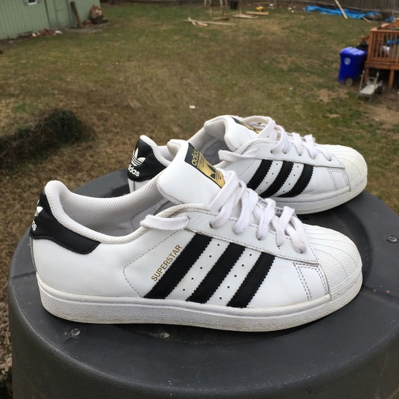 Adidas Classic Superstars - Picture 6 of 8